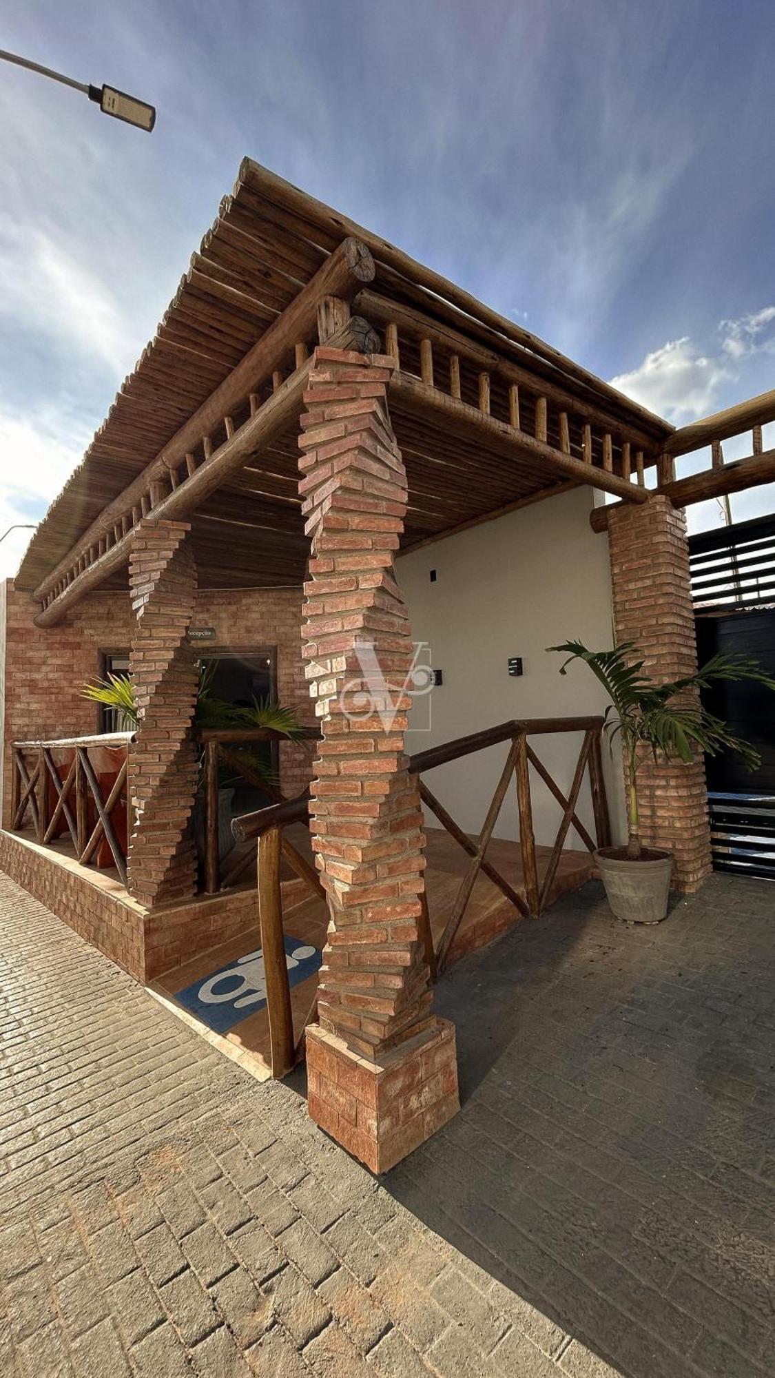 Village Comfort Hotel Канинде-ди-Сан-Франсиску Экстерьер фото