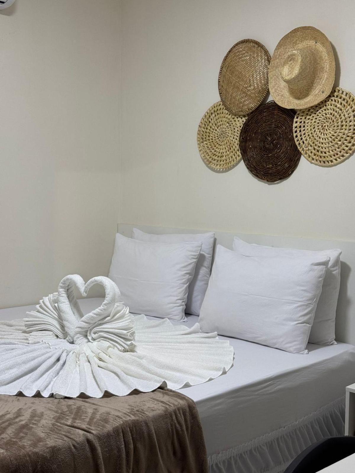Village Comfort Hotel Канинде-ди-Сан-Франсиску Экстерьер фото